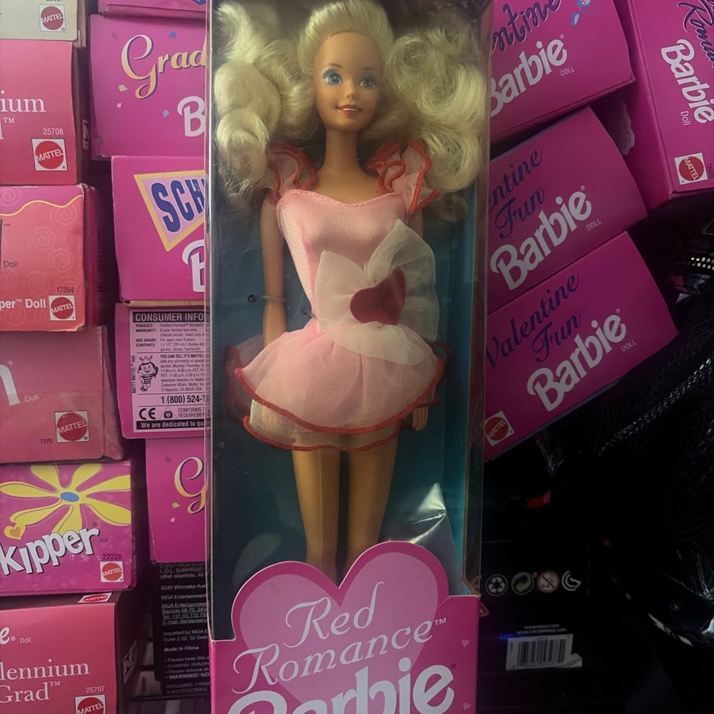 VTG. Mattel 1992 Special Edition 'RED ROMANCE' Barbie Doll NRFB